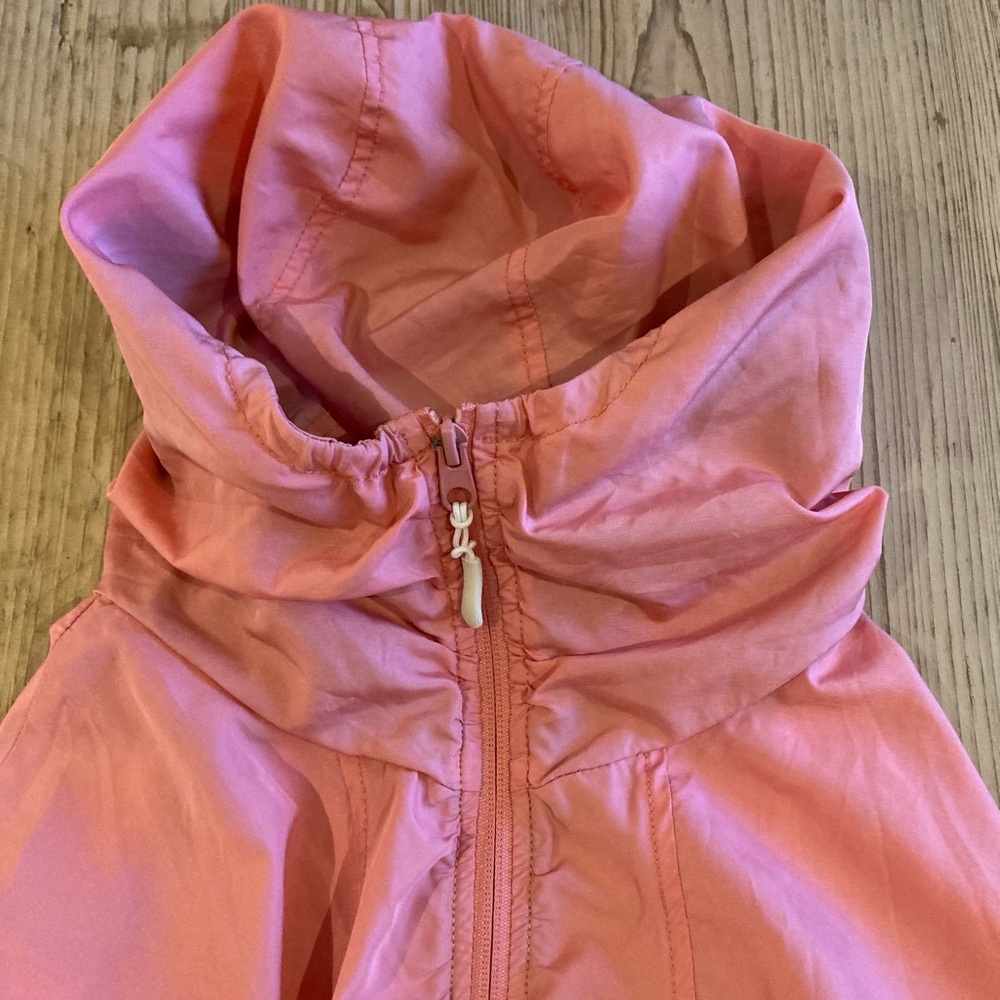 Bench Windbreaker - Picture 7 of 7